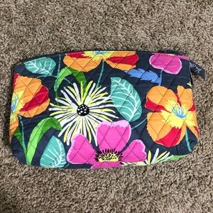 Vera Bradley Medium Cosmetic Bag: Jazzy Bloom